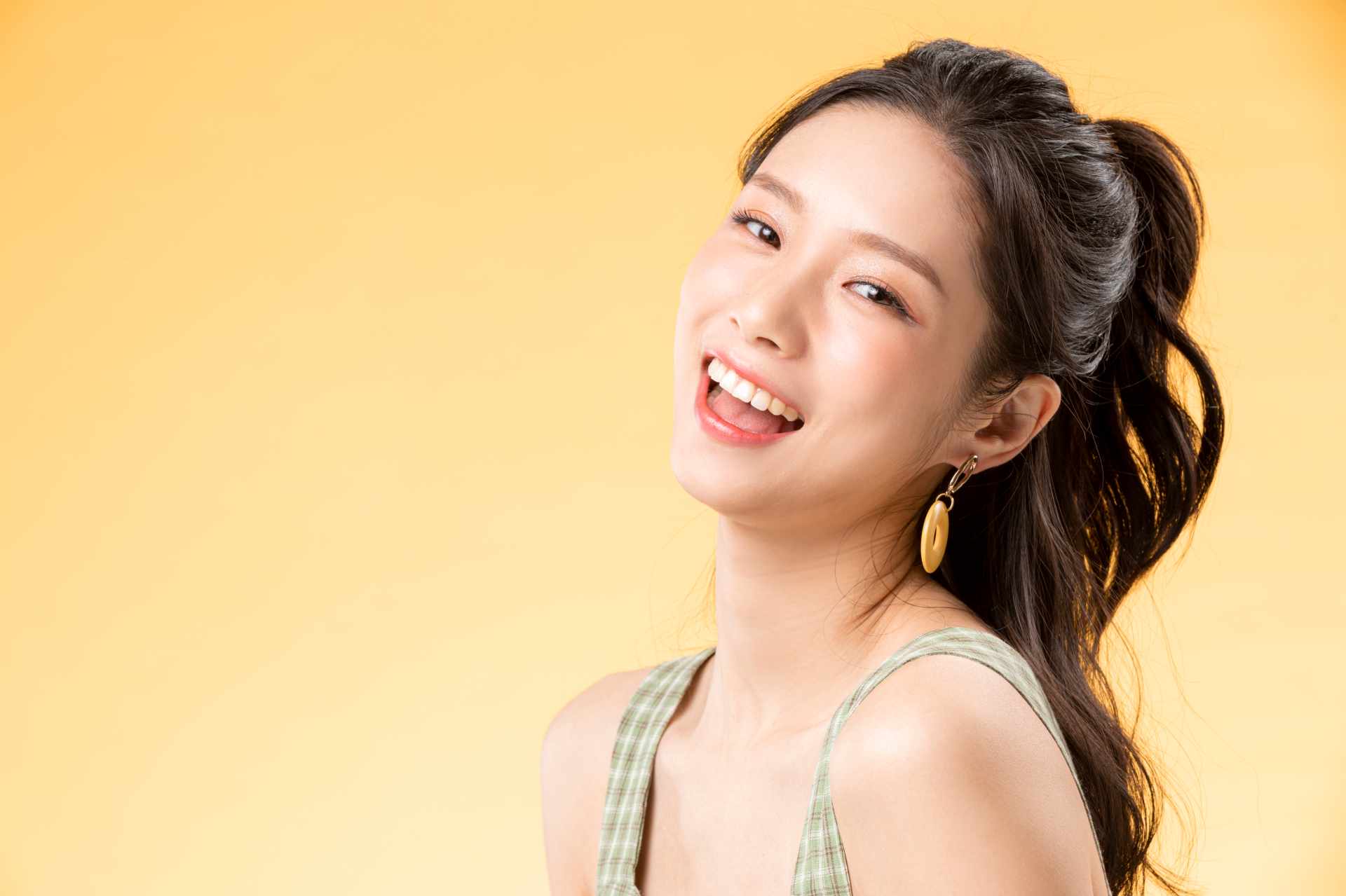 비절개눈매교정